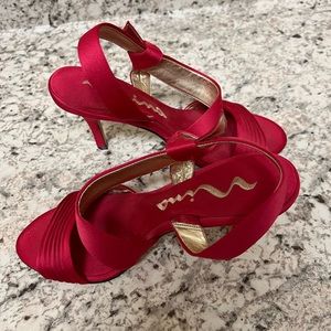 Fushia Pink stiletto’s